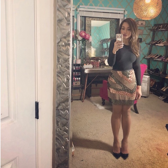 H&M Dresses & Skirts - Skirt